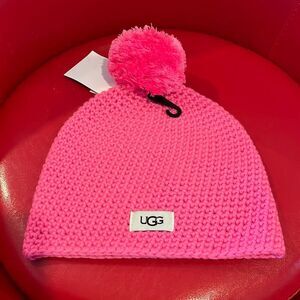 NWT UGG beanie
